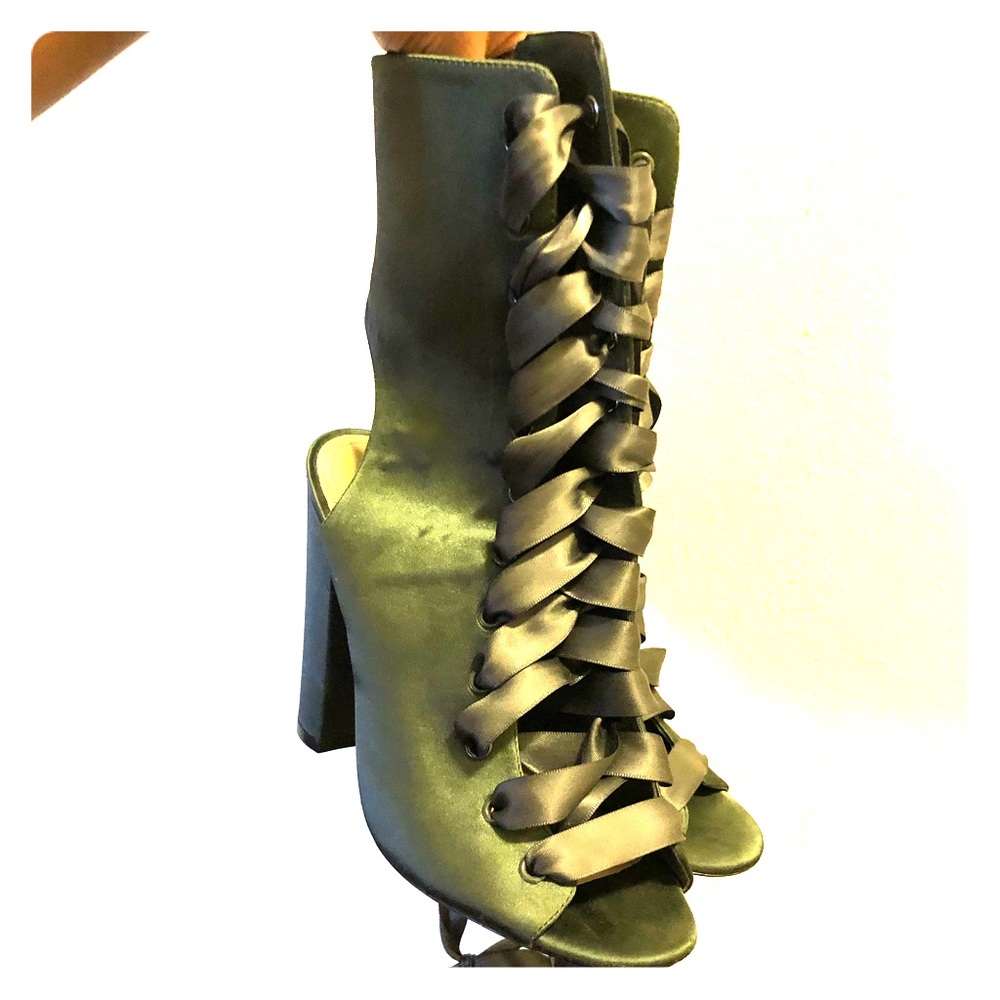 Hunter green ALDO strappy heel